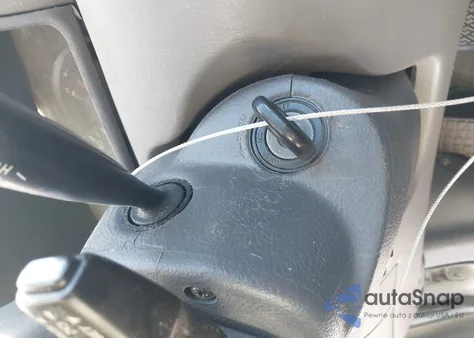 2005 Toyota Corolla Ce z USA, uszkodzony, nr VIN 2T1BR32E55C479067